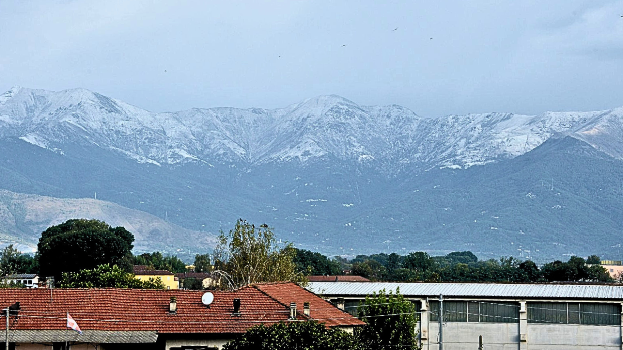 Meteo Piemonte, prima nevicata nel Torinese. E nei prossimi giorni  la quota neve scenderà ancora