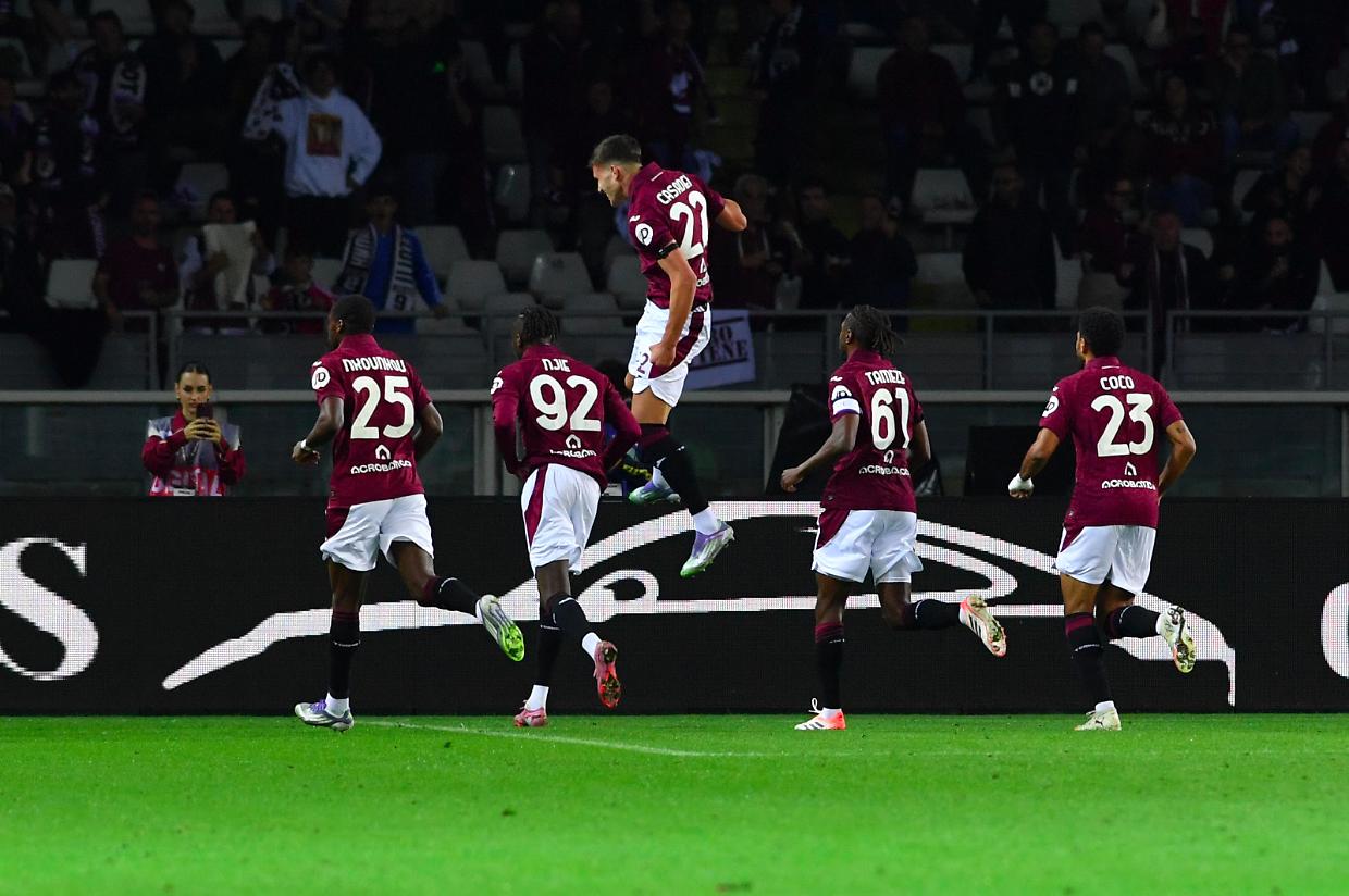 L'esultanza del granata Casadei in Toro-Pisa 1-0