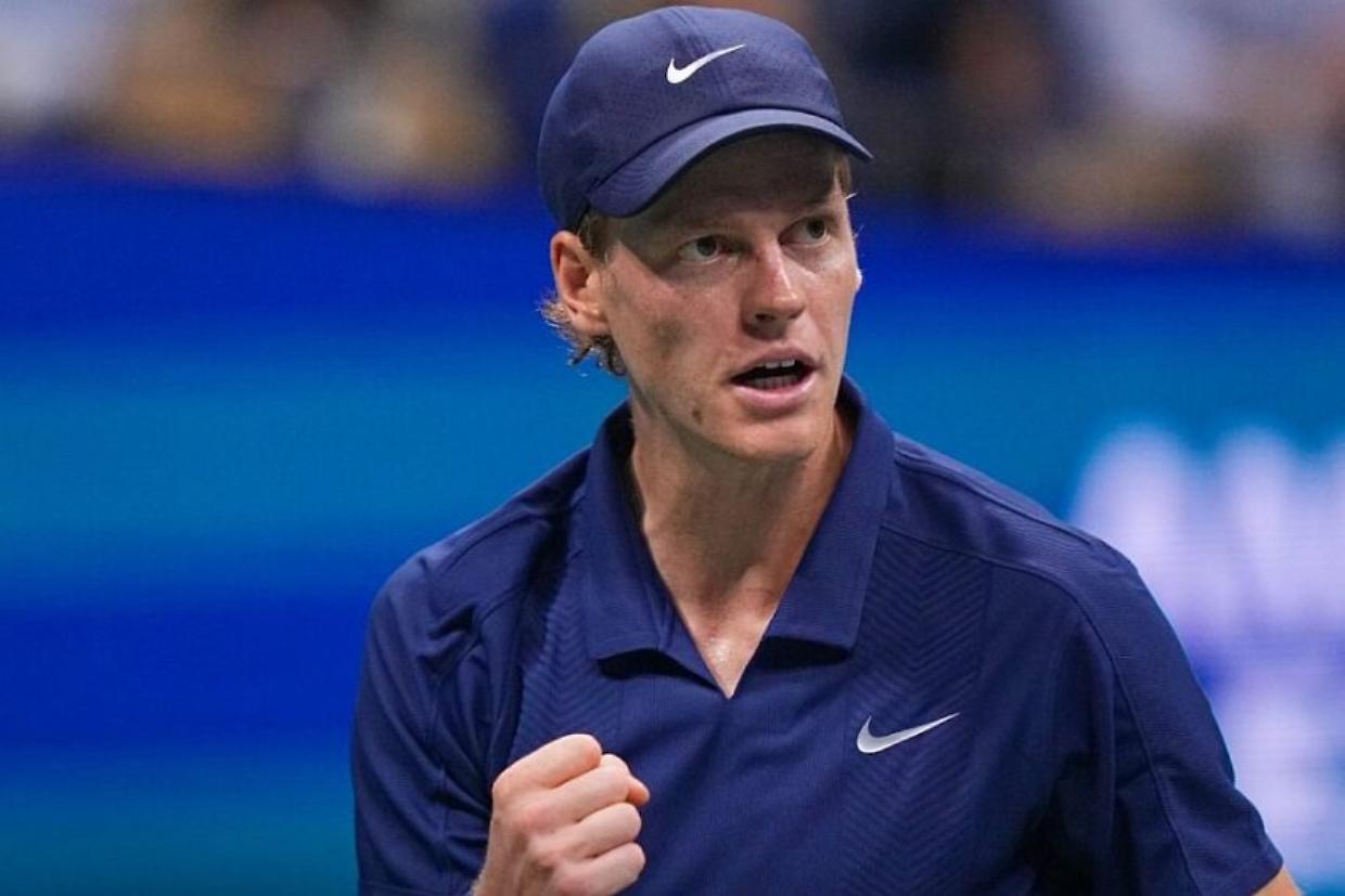 Jannik Sinner subito travolgente a Pechino, ne fa le spese Marin Cilic