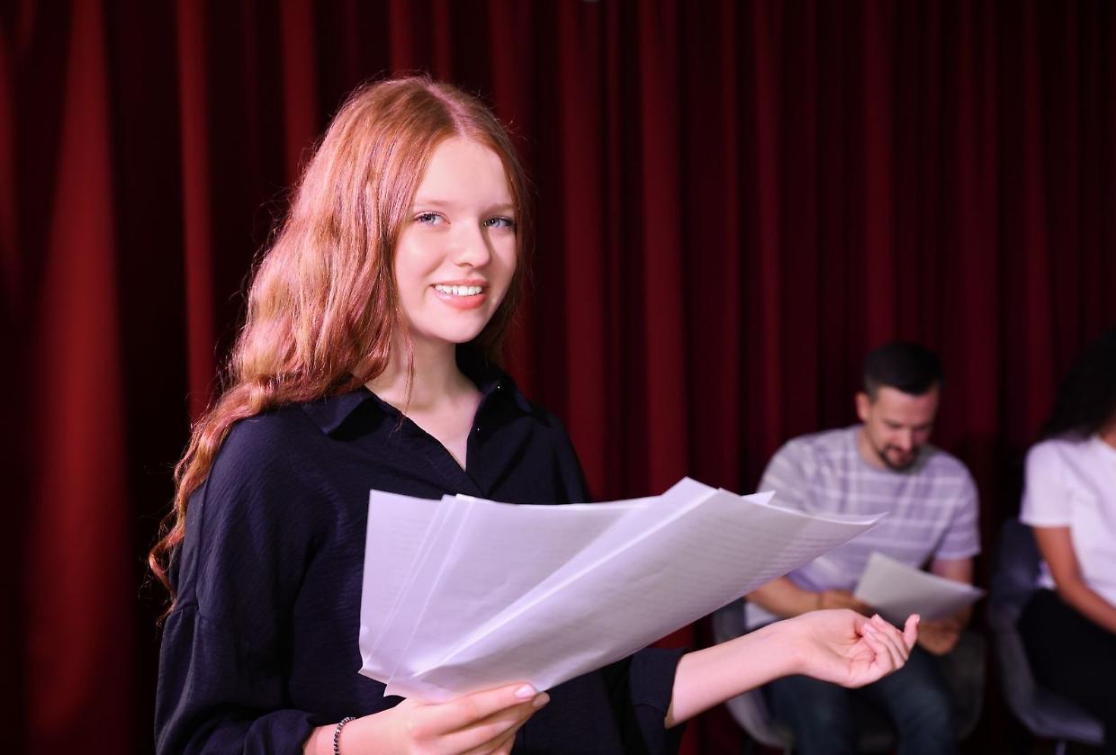 Cambiano, il Laboratorio Teatrale riparte: corsi per tutte le età e spettacolo serale