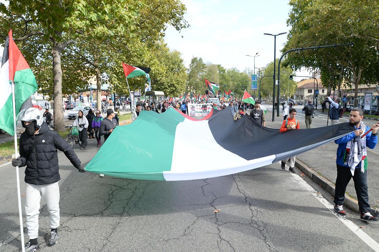 Il corteo dei Pro-Pal è partito da piazza Crispi