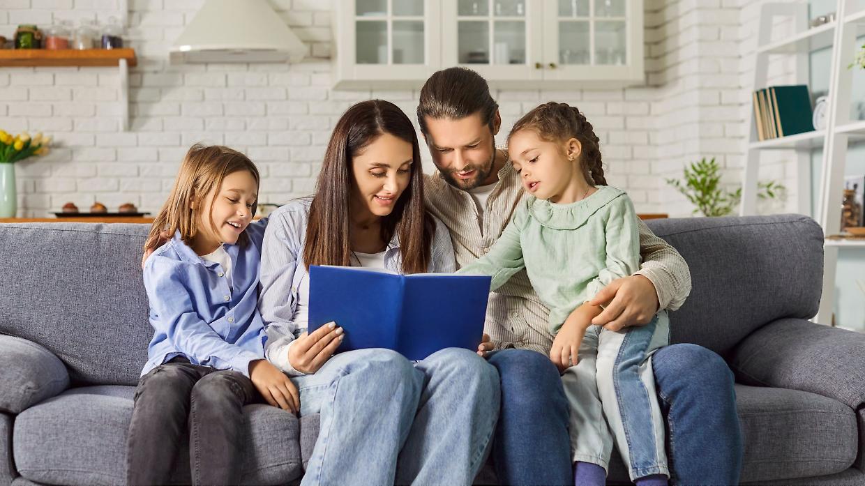 Maternità e paternità freelance: cosa prevede davvero l’Inps