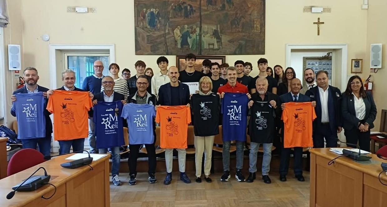 Alla 13ª edizione di Una Corsa da Re, la novità sarà la Maratona Reale, accompagnata dalla 21 km e dalla 10 km