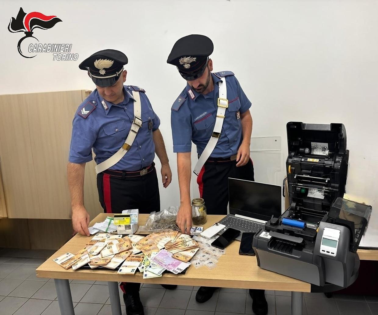 Droga nei locker, soldi all’estero: così i pusher spedivano eroina e LSD come fossero pacchi Amazon