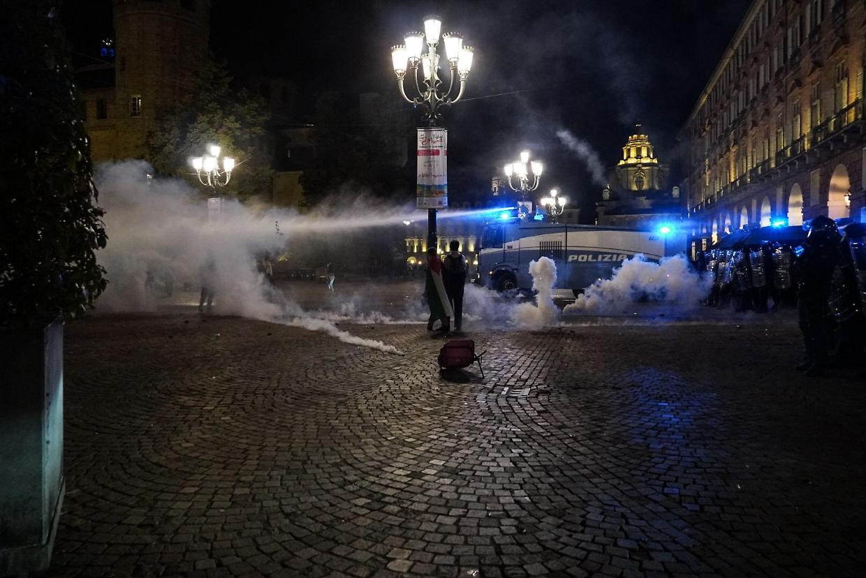 «E’ stata una caccia alla divisa» 