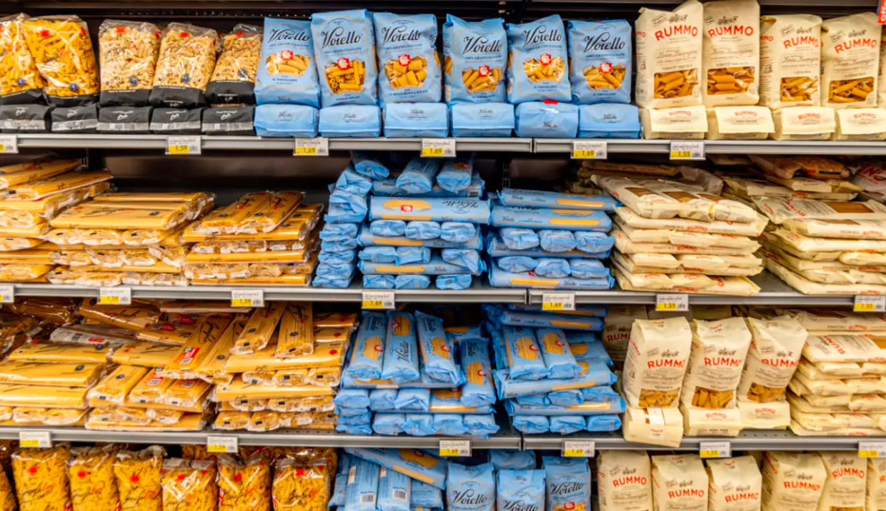 La pastasciutta italiana sotto attacco: dagli USA arriva un super-dazio del 107%
