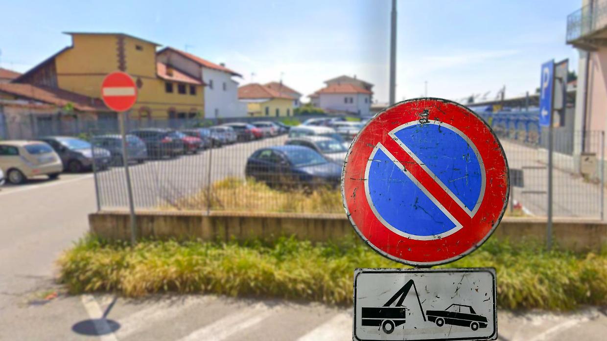 Rivarolo Canavese, chiuso per un giorno il parcheggio della stazione: attenzione alla rimozione forzata