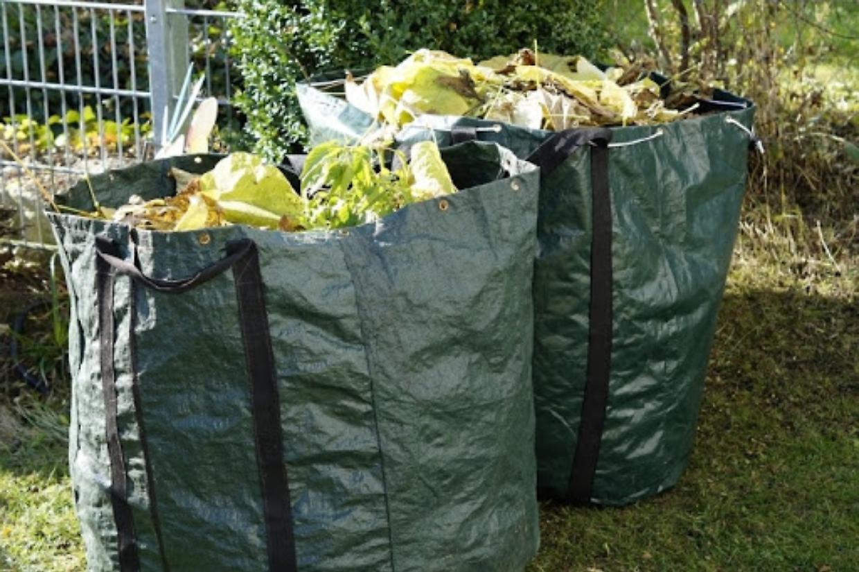 Sfalci, in collina arrivano più contenitori per combattere i “falò” abusivi