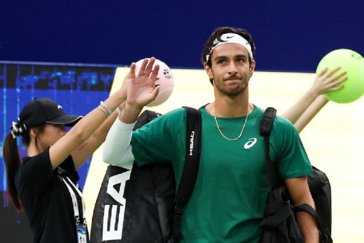 Al Masters 1000 di Shanghai Lorenzo Musetti battuto negli ottavi da Felix Auger-Aliassime, che lo avvicina nella Road to Turin