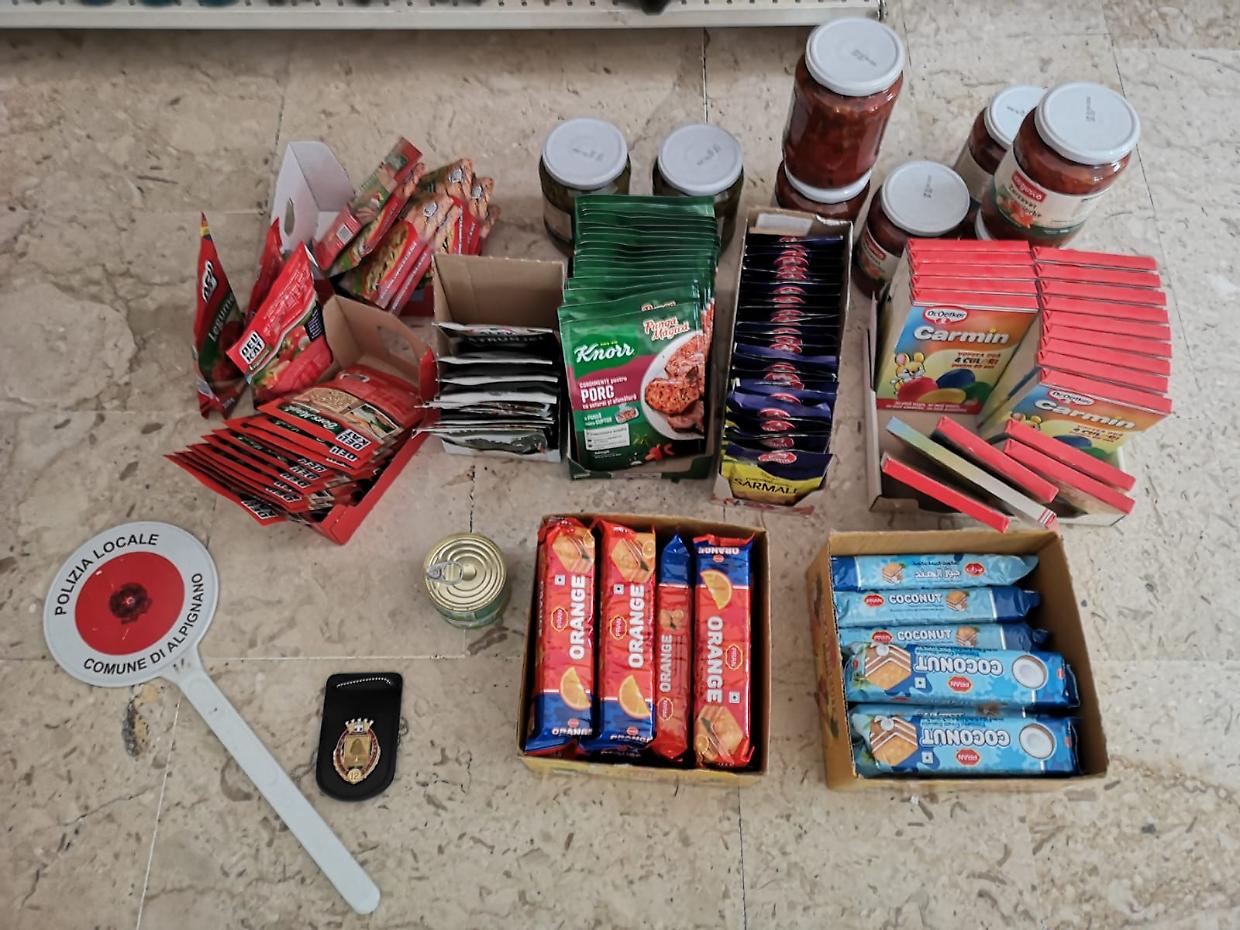 Alpignano, chiuso un minimarket per irregolarità su alimenti e sicurezza sul lavoro