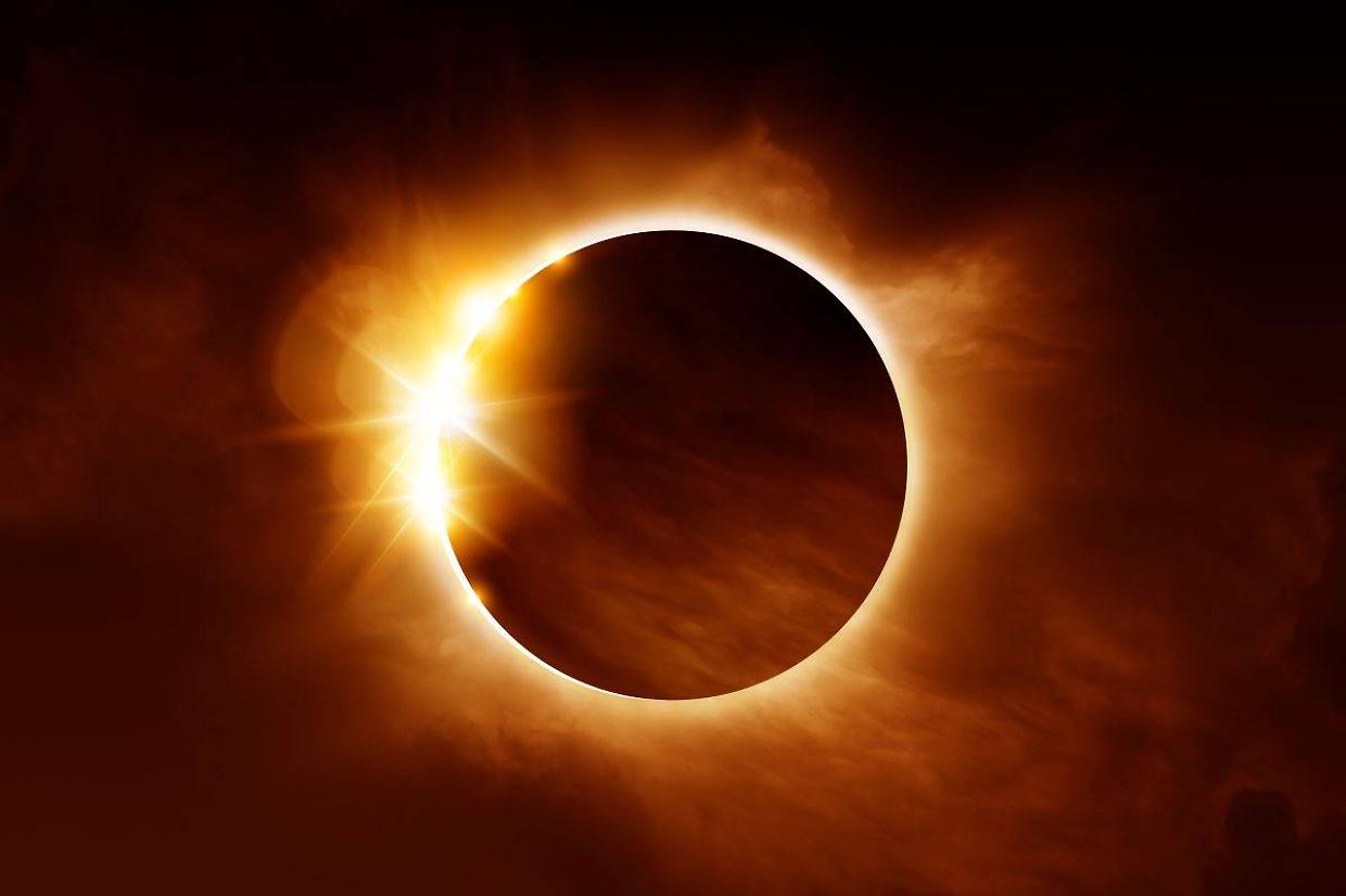Eclissi del millennio, sei minuti di buio totale: ecco dove vedere lo spettacolo dall’Italia