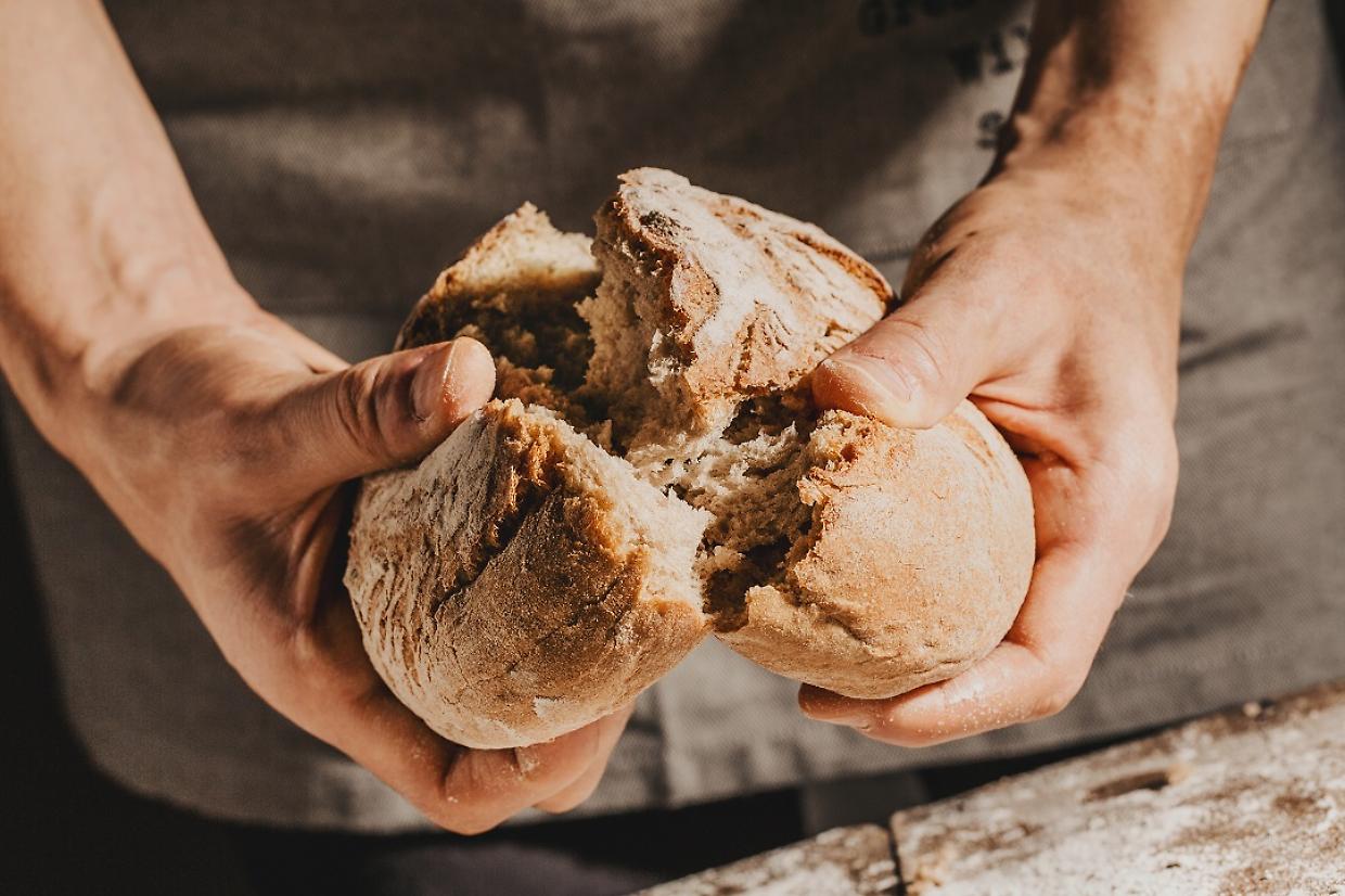 Povertà alimentare tra i giovani: per il 73% degli adolescenti italiani mangiare sano non è per tutti