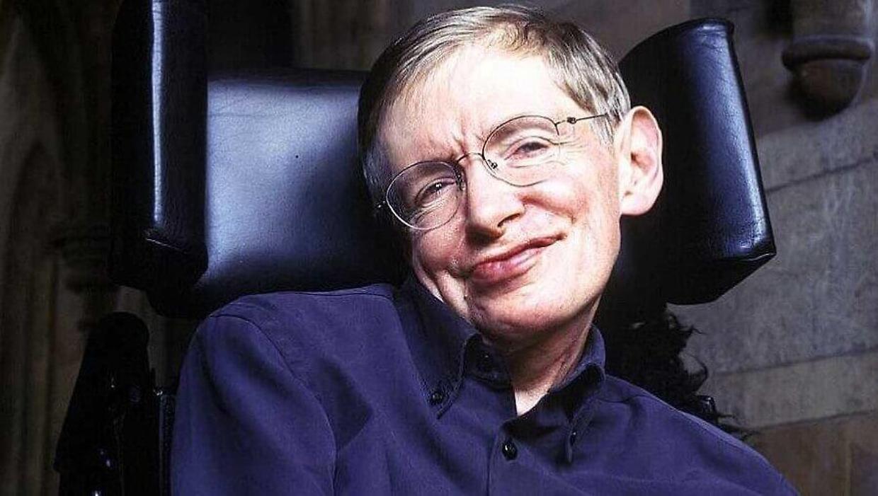 Stephen Hawking e l’intelligenza artificiale: la previsione che si sta avverando