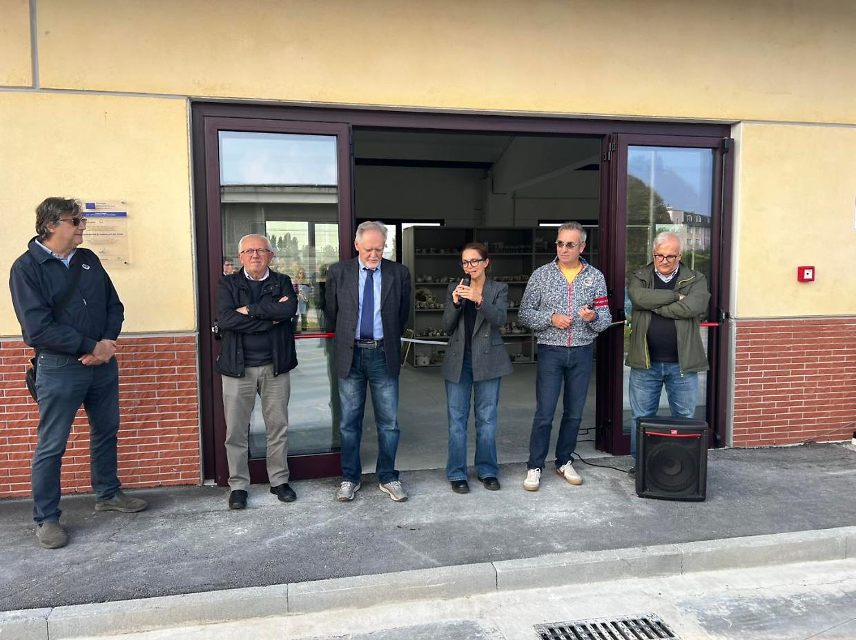 A Settimo Torinese oggetti usati trovano nuova vita grazie al nuovo Centro del riuso