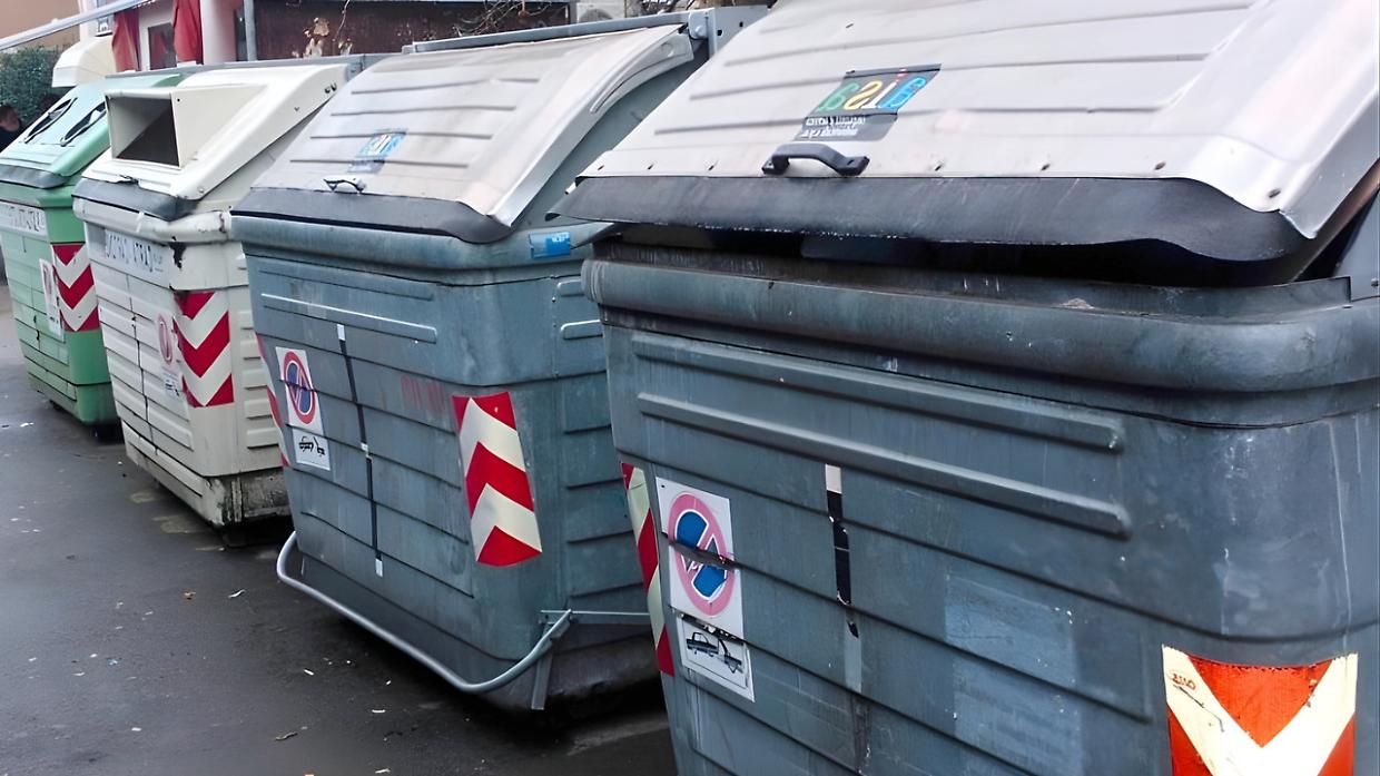 Rifiuti da cantiere nell&rsquo;isola ecologica: a Casale scattano denunce e sequestro