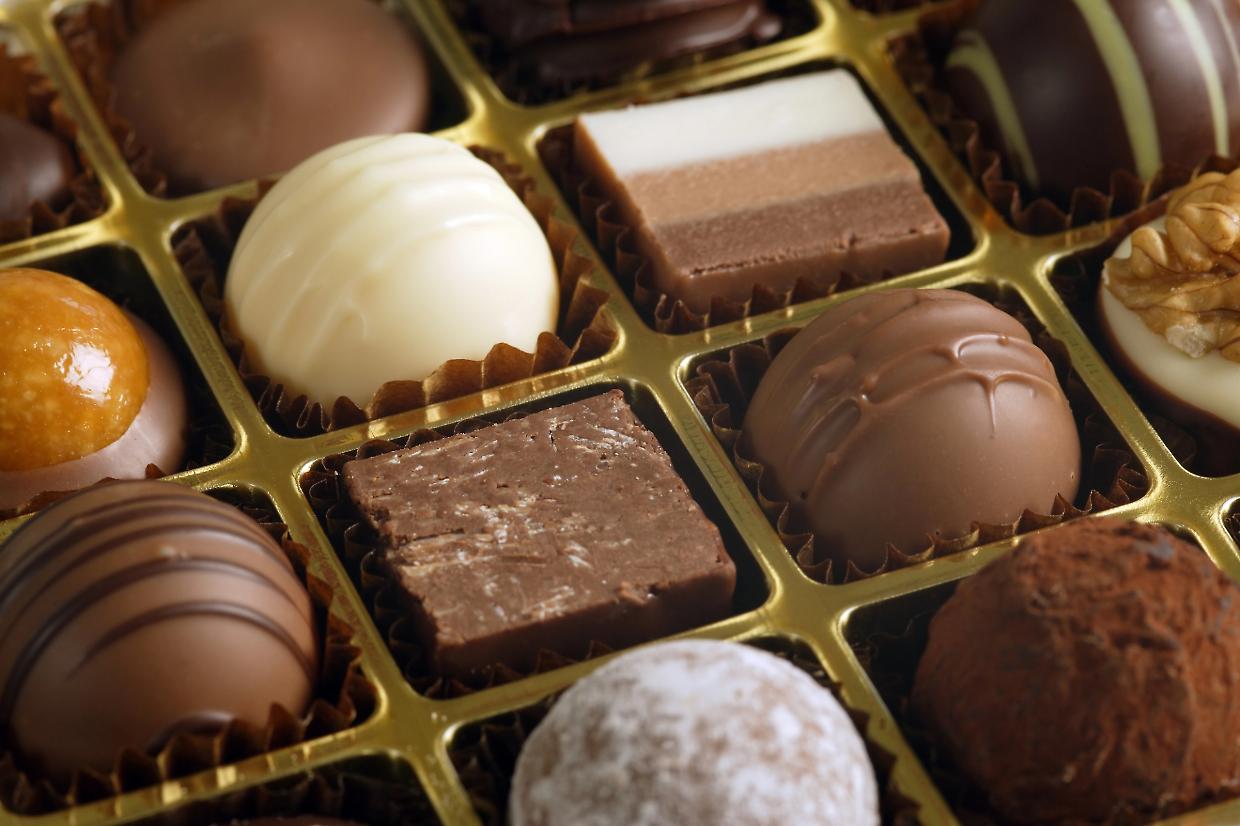 Il Ministero della Salute ritira i cioccolatini fondenti per errore di confezionamento