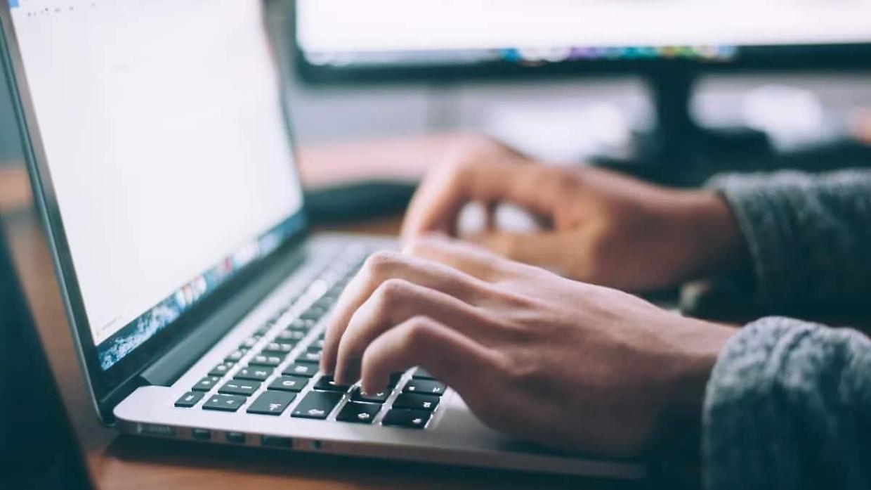 Internet in tilt: maxi blackout globale colpisce AWS, social e banche