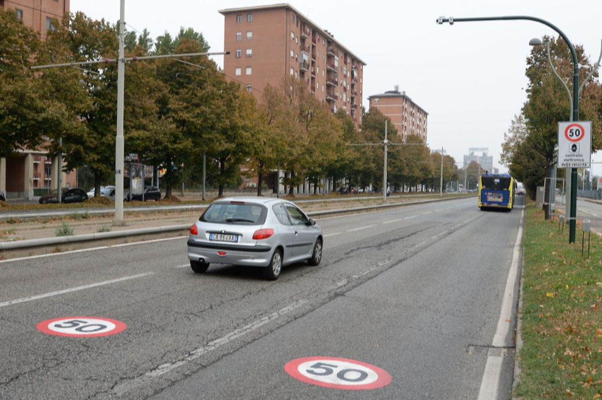 L'autovelox di corso Giulio Cesare