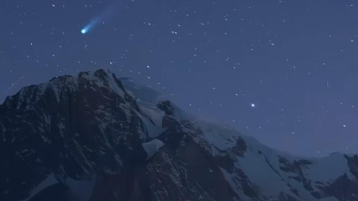 La Cometa Lemmon brilla sul Monte Bianco: il video mozzafiato di Valerio Minato