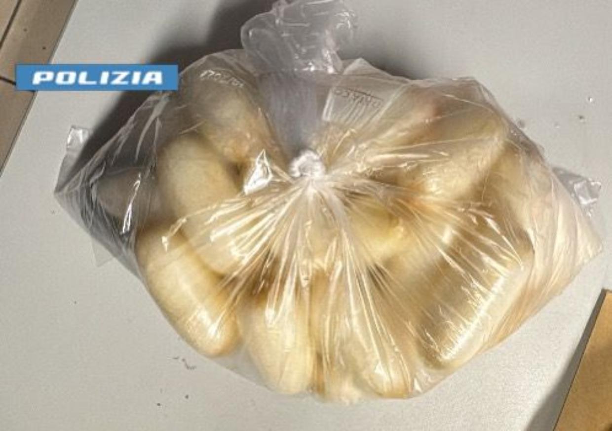 Incubo Barriera di Milano: eroina, cocaina e taxi abusivi, 5 nigeriani in manette