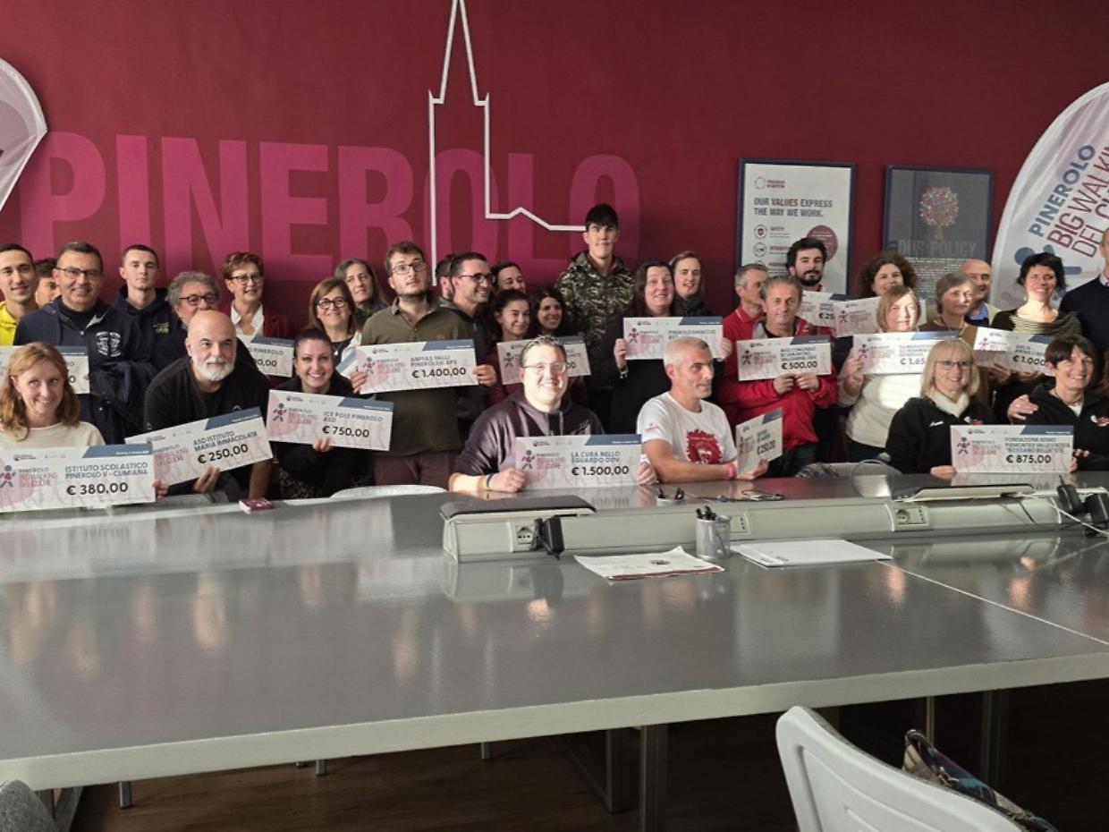 Pinerolo Big Walking del Cuore, la solidarietà premia scuole e associazioni con 20.000 euro