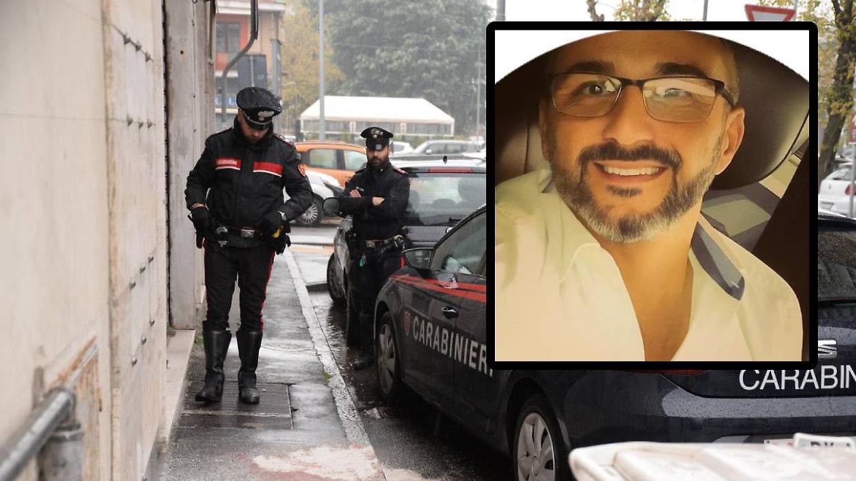 I carabinieri e, nel riquadro, Marco Veronese
