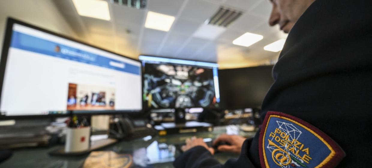 Torino, scoperto materiale pedopornografico: arrestato un uomo di 46 anni