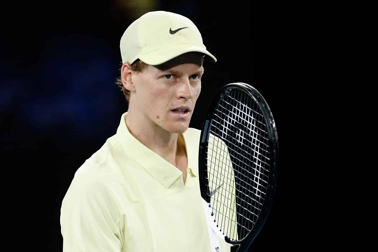 Jannik Sinner non lascia scampo neppure ad Alexander Bublik e se la vedrà in semifinale con Alex de Minaur