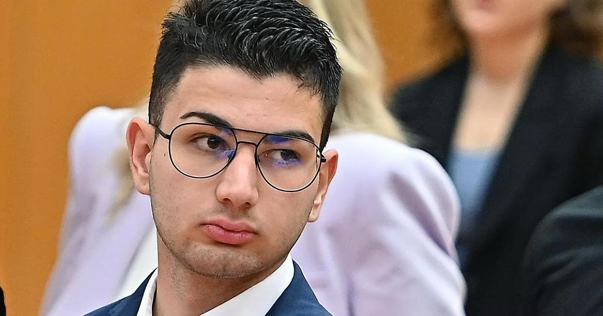 Alex è stato assolto. "Inammissibile il ricorso della Procura"