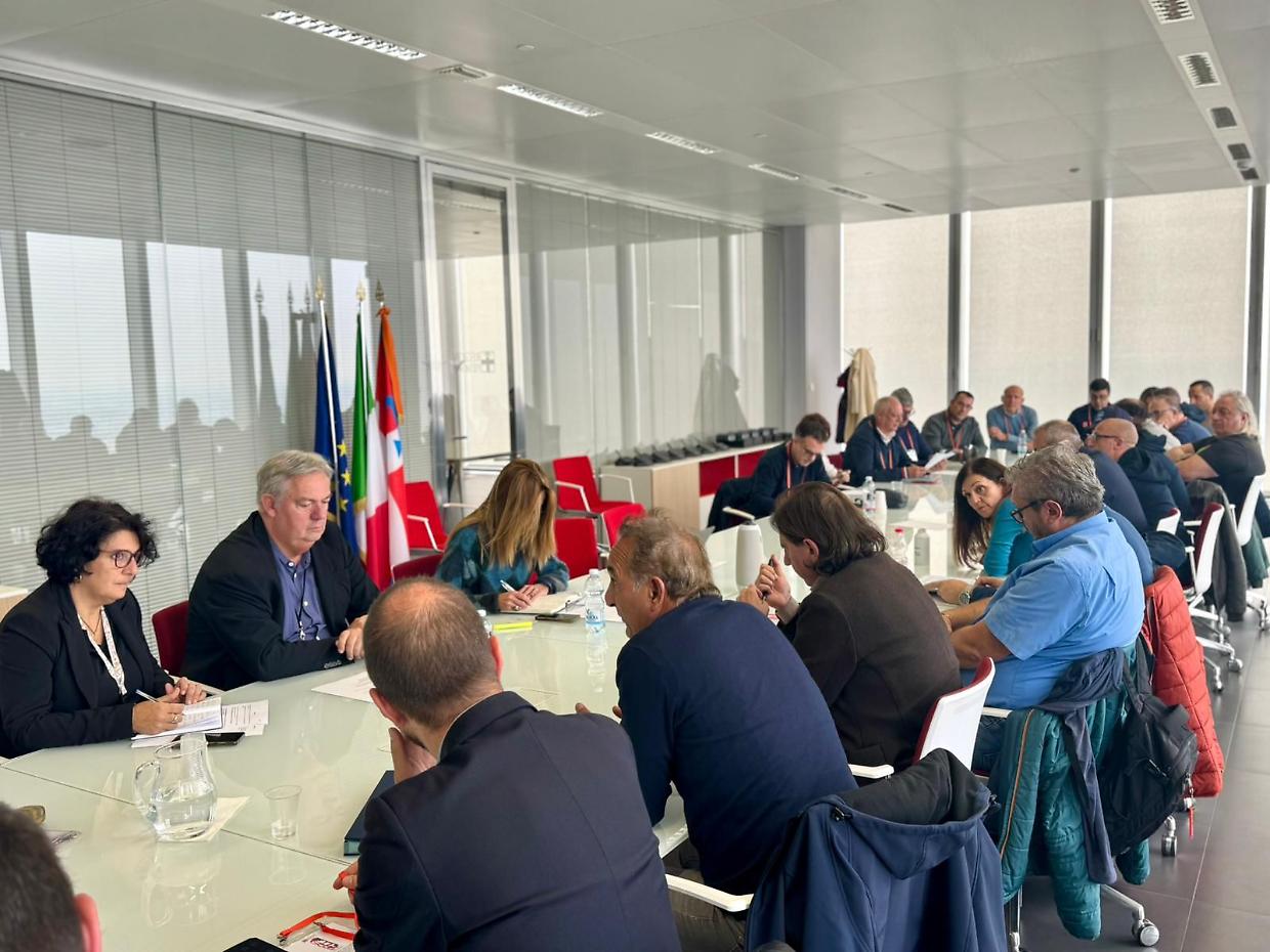 Iveco, confronto in Regione dopo l’acquisizione da parte di Tata: “Servono certezze per il futuro”