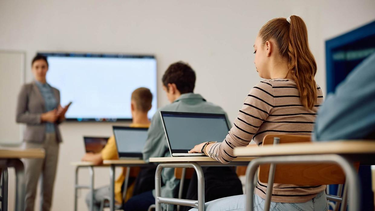 Con “Percorsi” fino a 10mila euro a fondo perduto per proseguire gli studi: ecco come funziona e i requisiti necessari