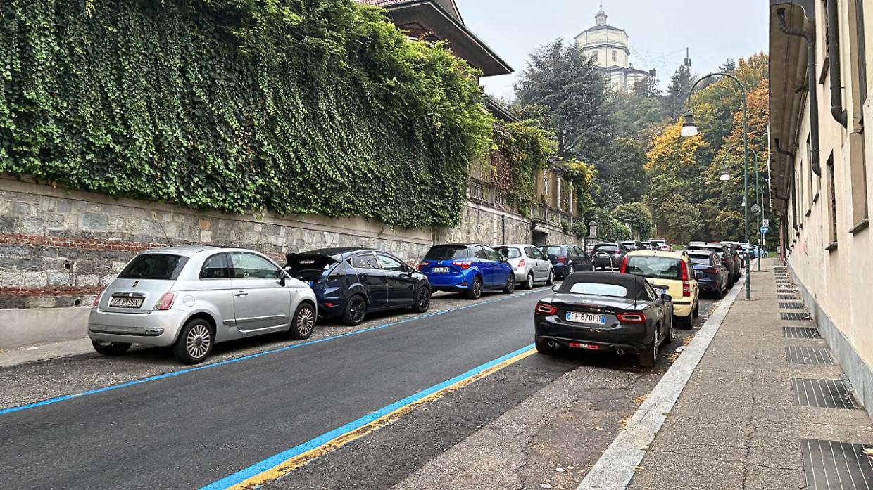 Arrivano le strisce gialloblu alla Gran Madre: ecco quando scatteranno le prime multe 