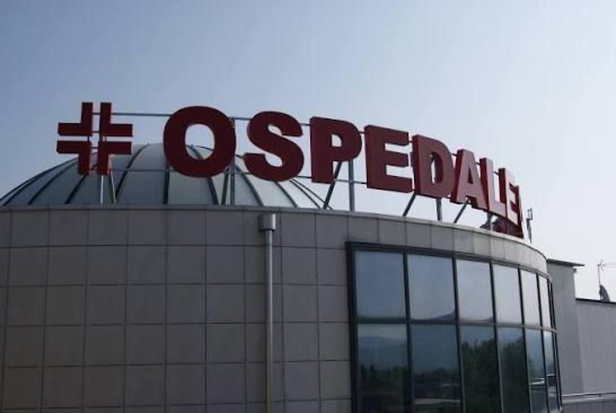 Morto per un errore, un altro salvato in extremis, infermieri senza titolo: tutti gli orrori di un ospedale della provincia