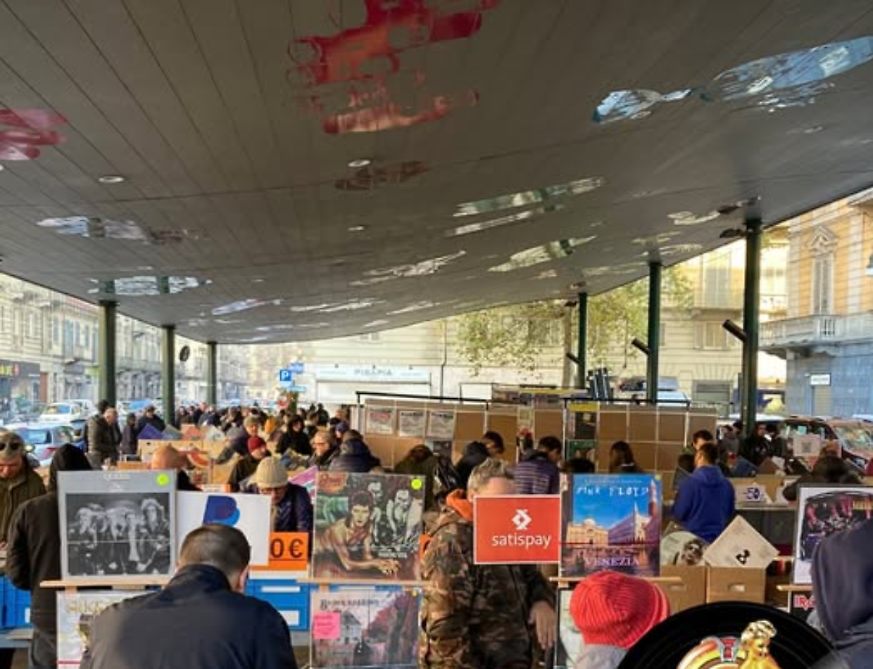 Torino  mercato del disco e del fumetto