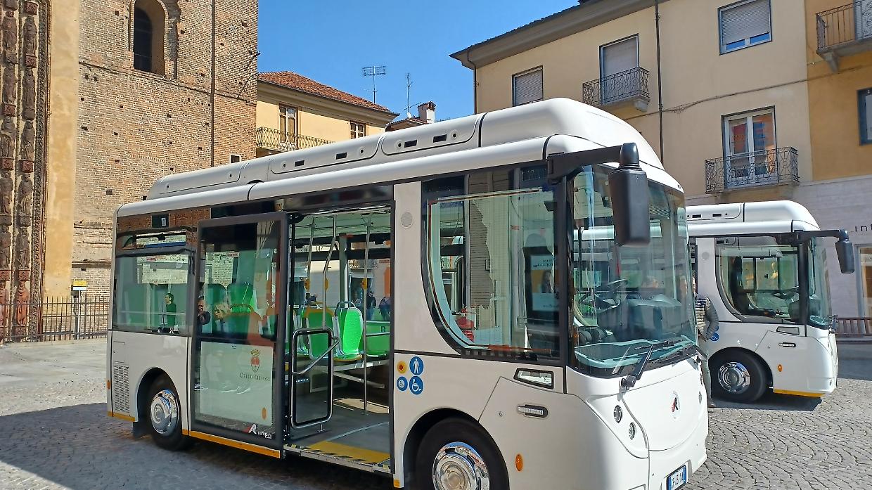 Chivasso, corse e fermate soppresse per Linea Blu e linee mercatali: ecco cosa cambia