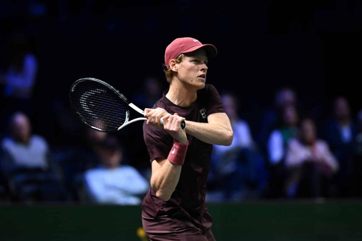 A Parigi Jannik Sinner fatica nel primo set, poi dilaga contro Francisco Cerundolo ed è nei quarti per la prima volta