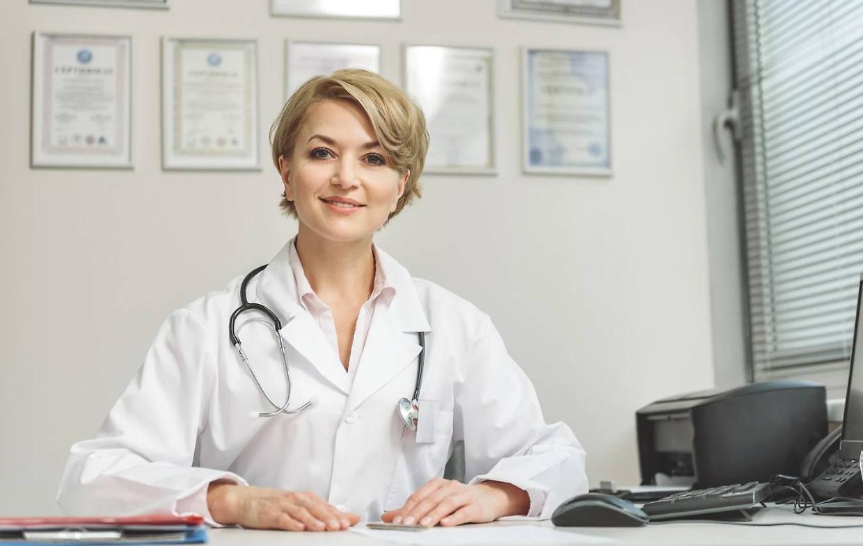 Il "medico della mutua" sta scomparendo: la carenza che minaccia il sistema sanitario italiano