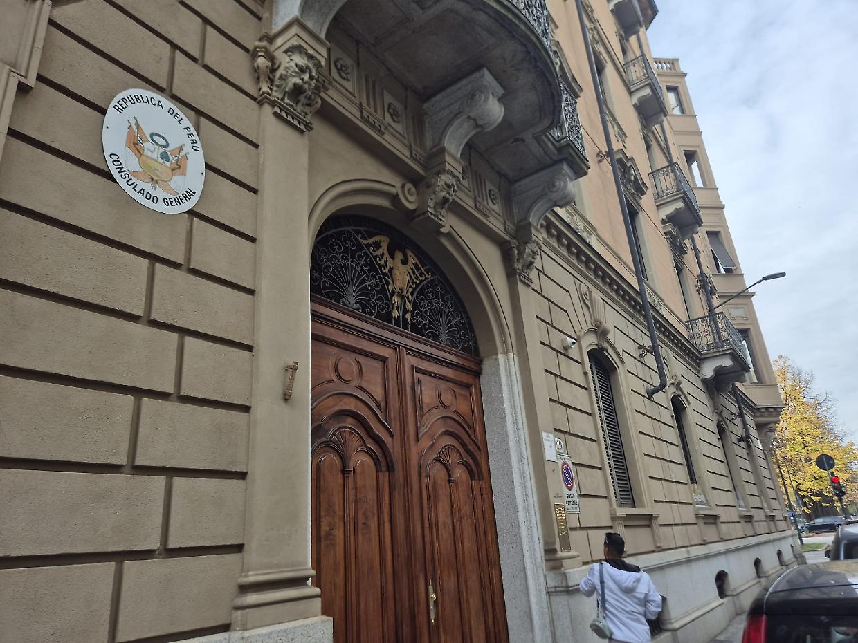 Il consolato del Perù in via Pastrengo 29