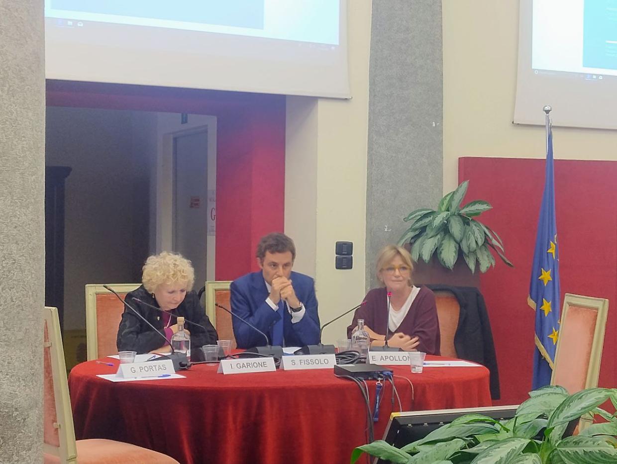 "Estremisti della moderazione": cos&igrave; il centro punta a riconquistare gli astensionisti