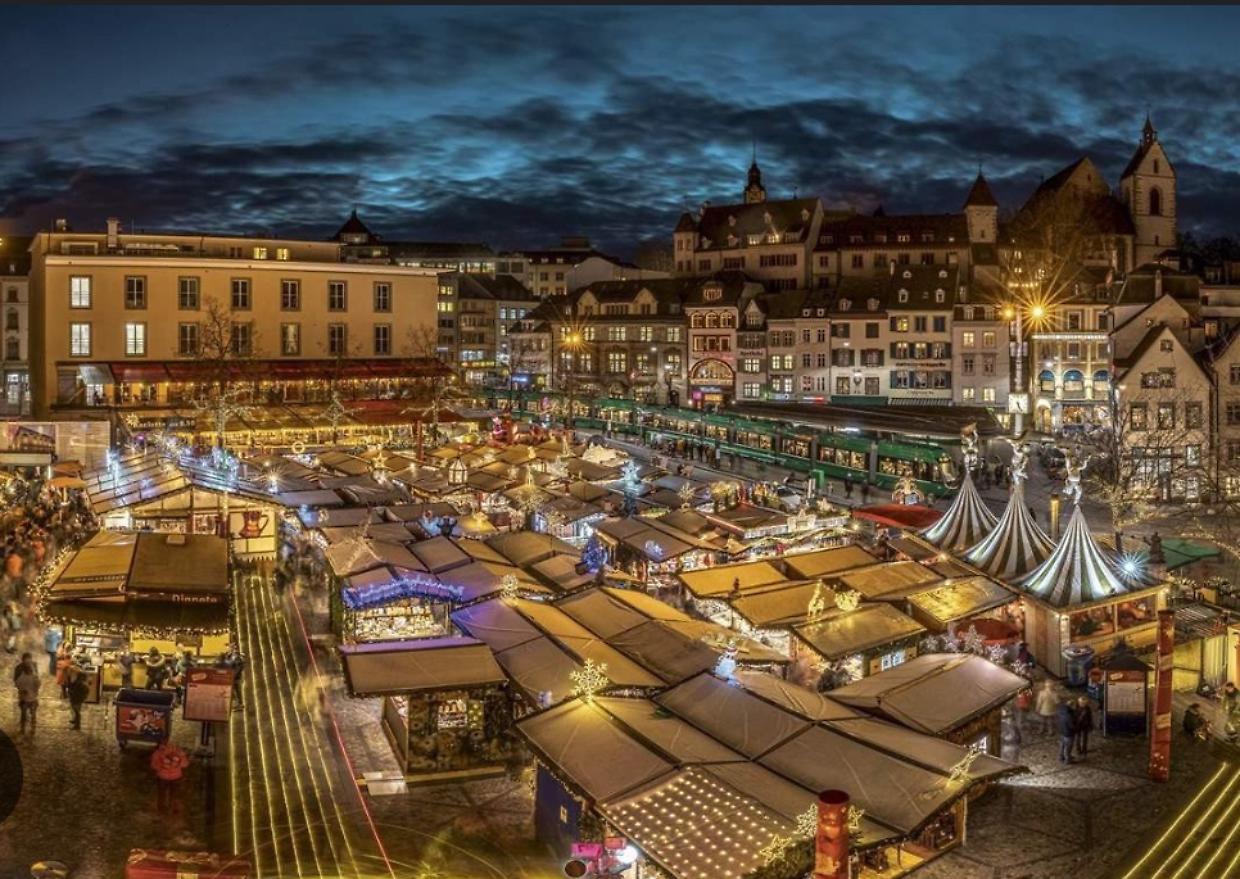 Mercatino di Natale di Asti 2025: la magia delle feste torna in piazza Alfieri