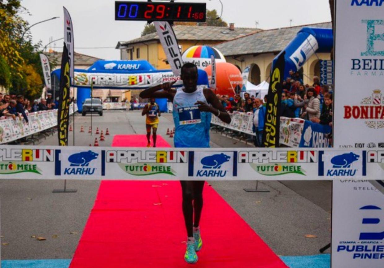 Alla AppleRun di Cavour il keniano Jacobs Kosgei batte tutti a suo di record