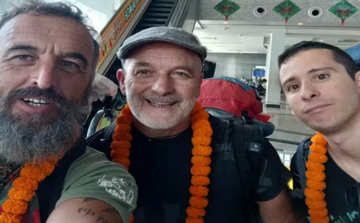 Tragedia sull’Himalaya: cinque italiani travolti dalle valanghe in Nepal