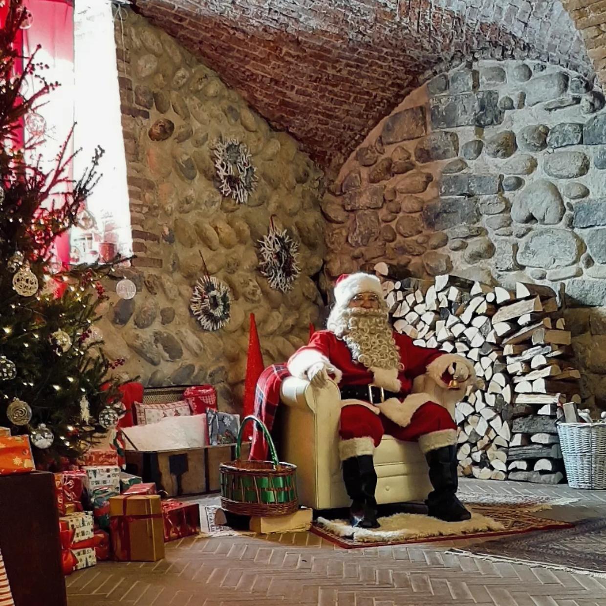In questo piccolo paese del Piemonte si può incontrare Babbo Natale