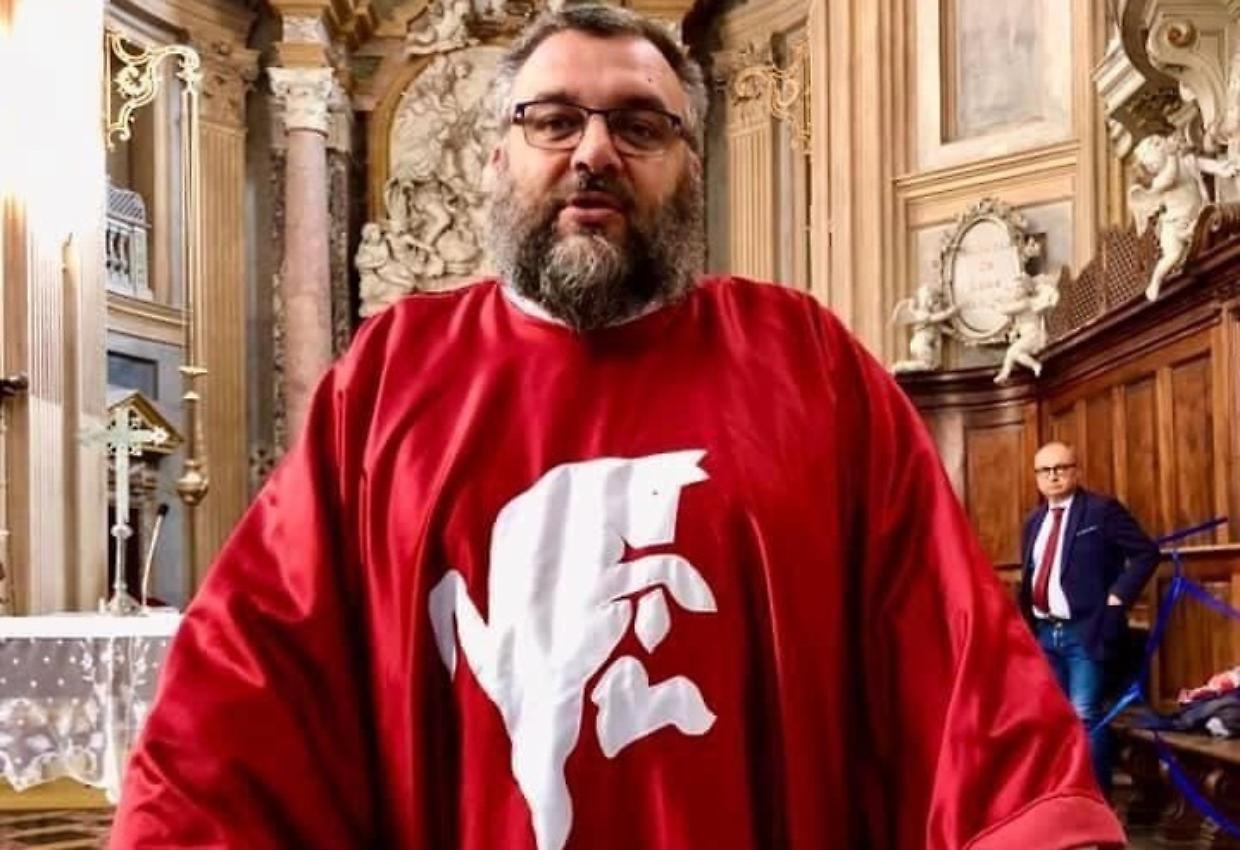 Leinì si stringe attorno al proprio parroco, il messaggio di vicinanza del Comune