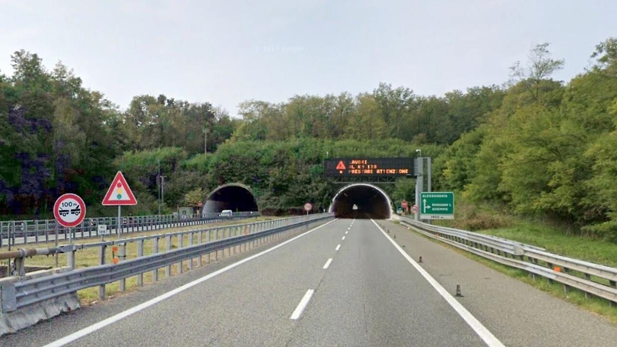 A26, lavori nelle gallerie: chiusure notturne tra Arona, Borgomanero e Ghemme