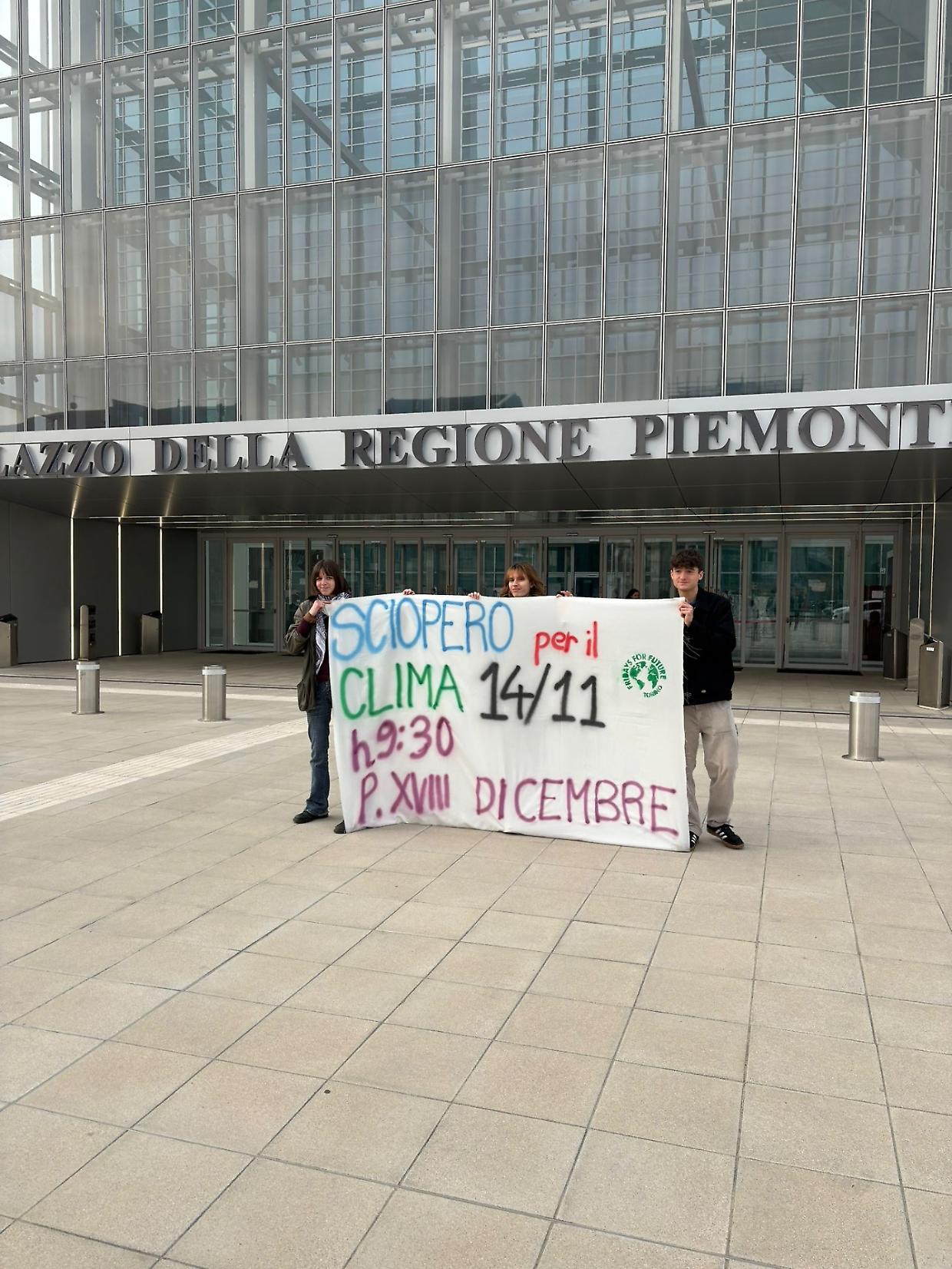 Fridays For Future convoca il paese il 14 novembre: piazze contro l'inerzia politica sul clima