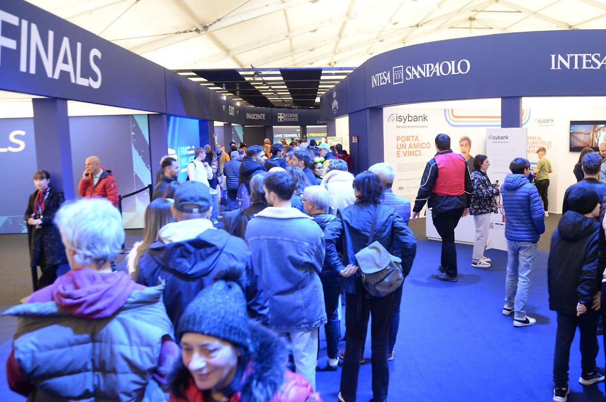 Un 70enne grave dopo un malore alle Atp Finals