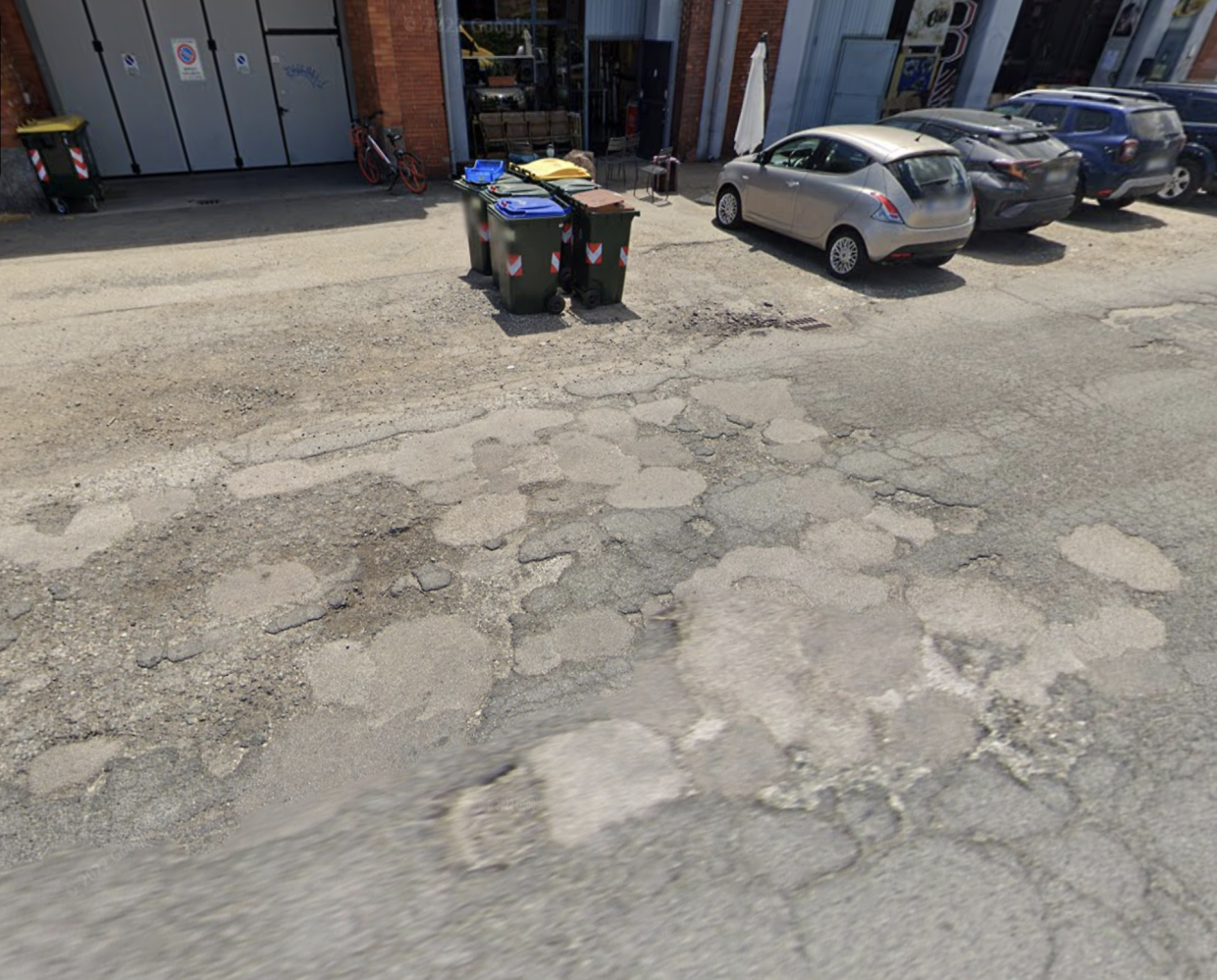 Via Ravina, manutenzione stradale e trattativa con i privati per la gestione unitaria della via