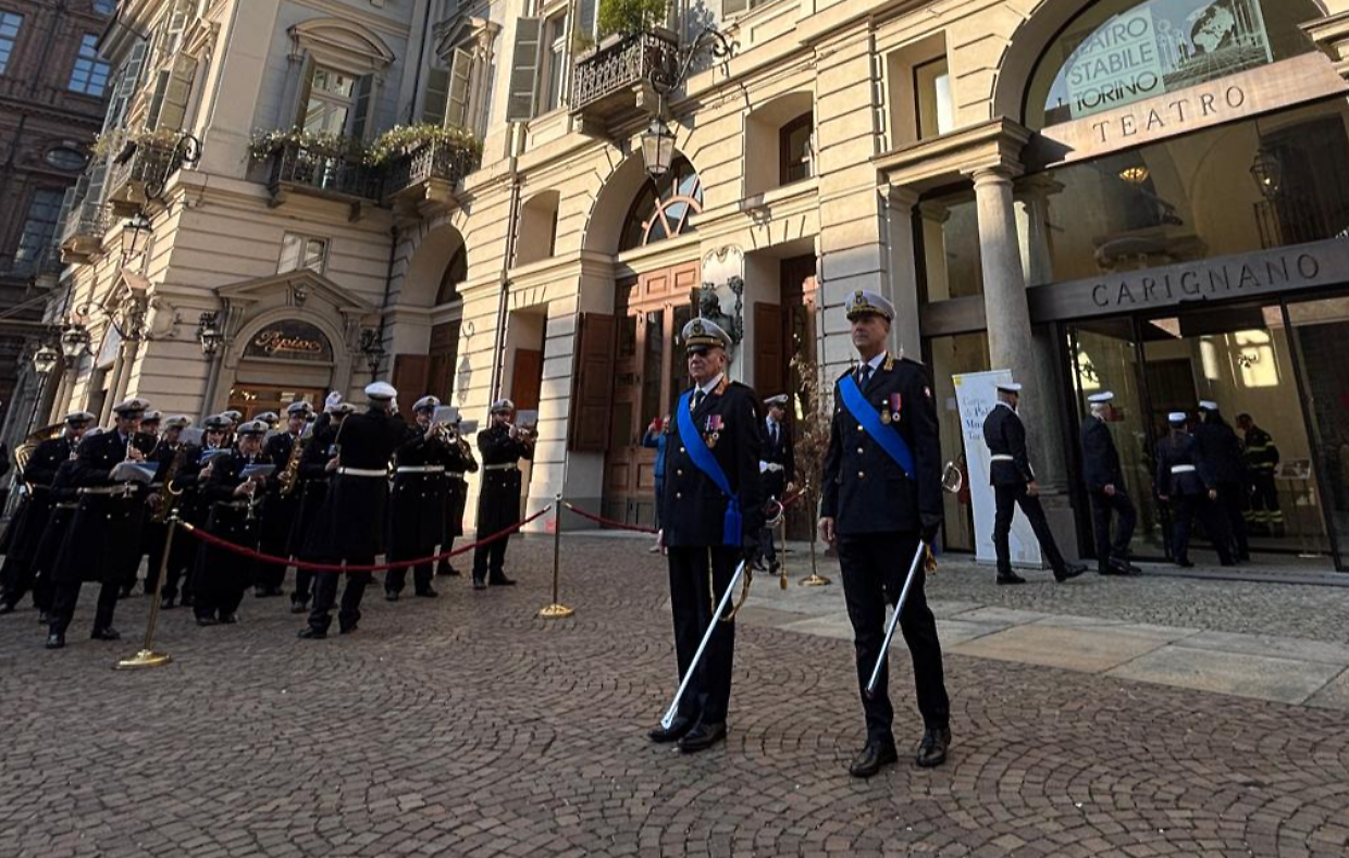 La polizia locale ha celebrato il 234esimo anniversario dalla fondazione al Teatro Carignano
