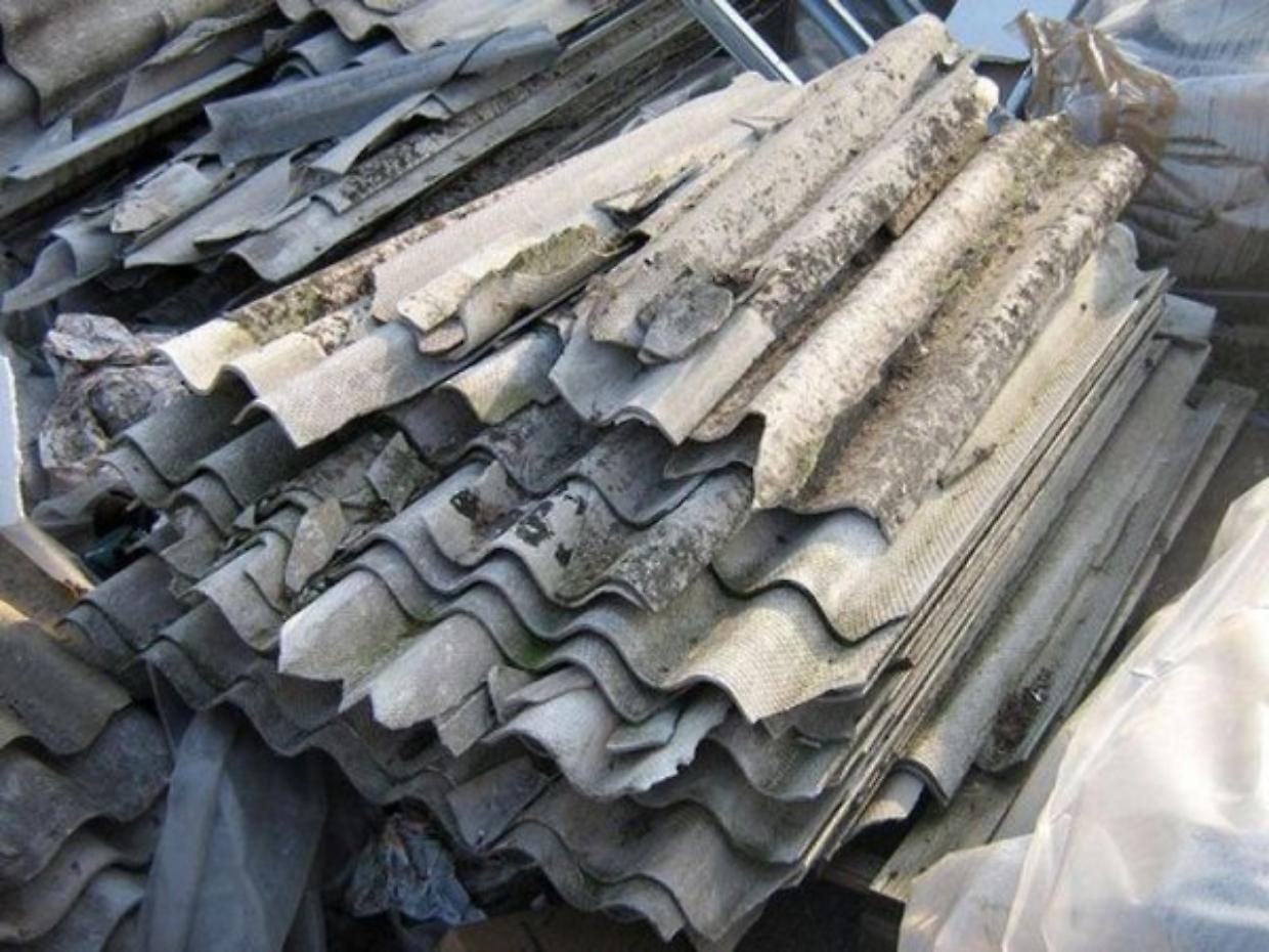 Villanova Biellese, maxi sequestro di amianto in un’area abbandonata